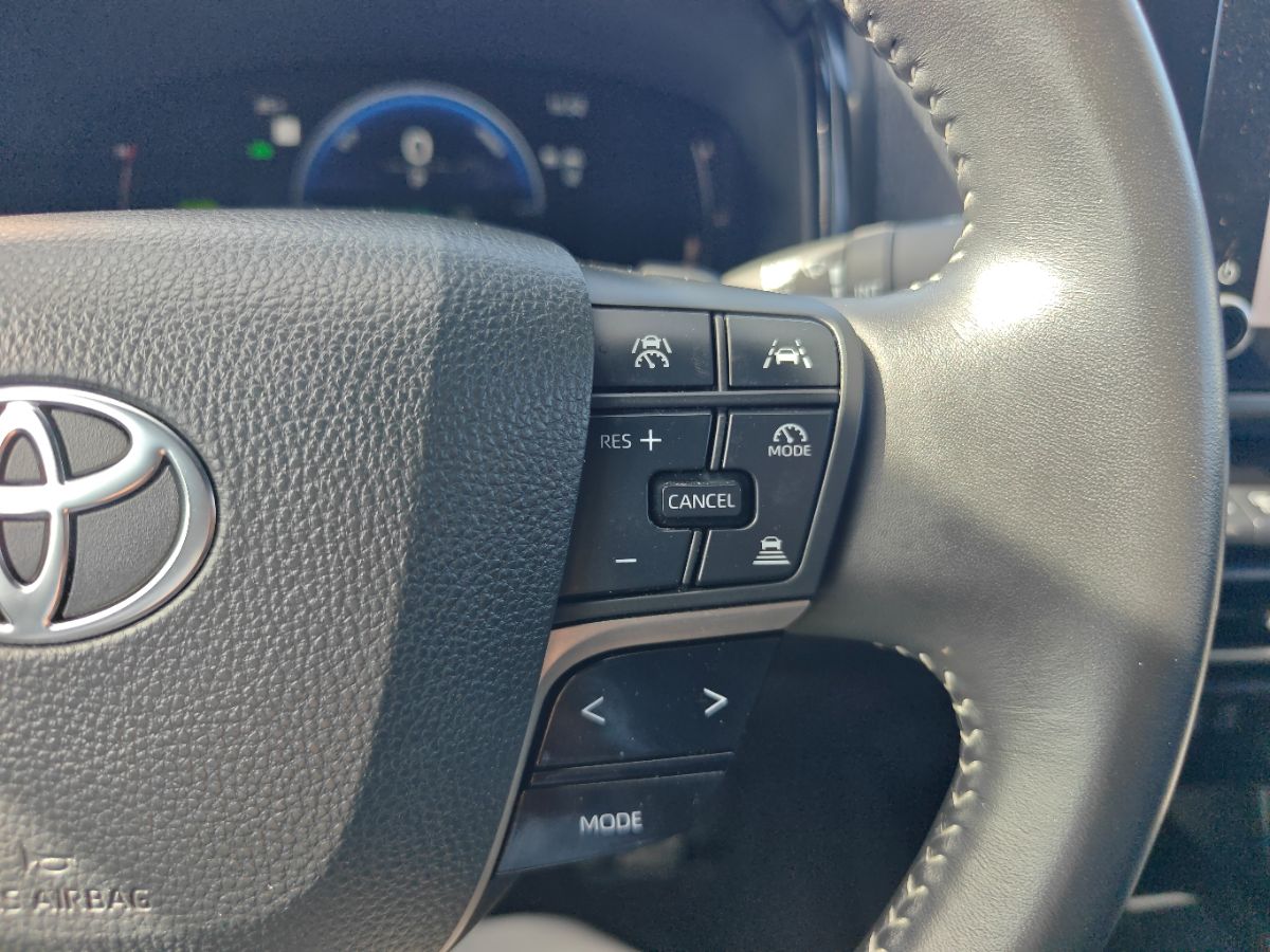 Toyota Camry photo 25