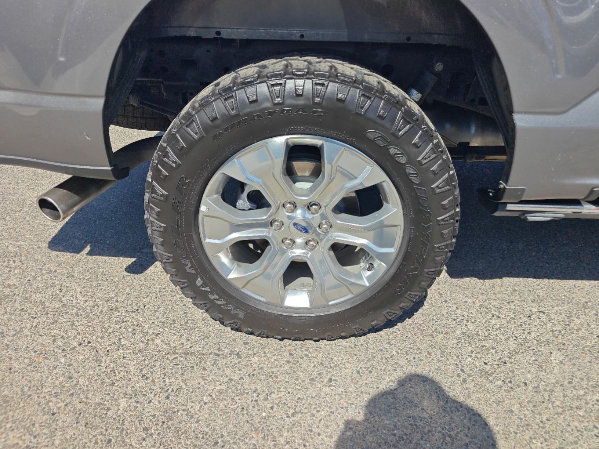 Ford F-150 photo 9
