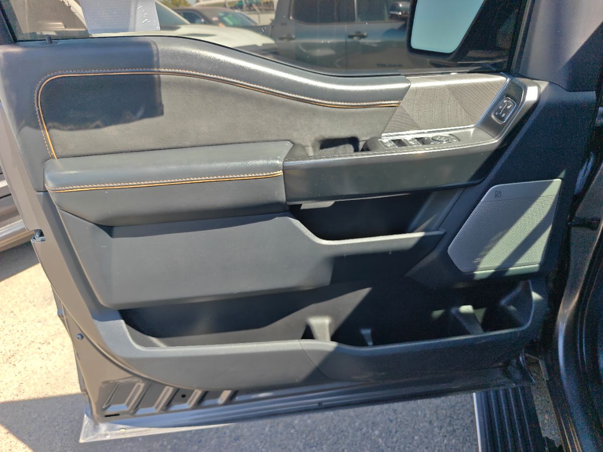 Ford F-150 photo 22