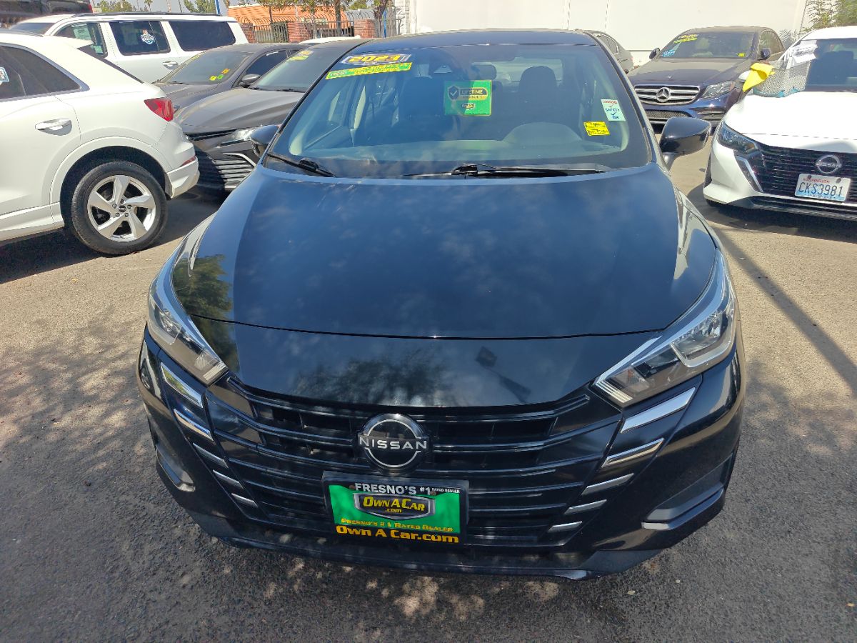 Nissan Versa photo 6
