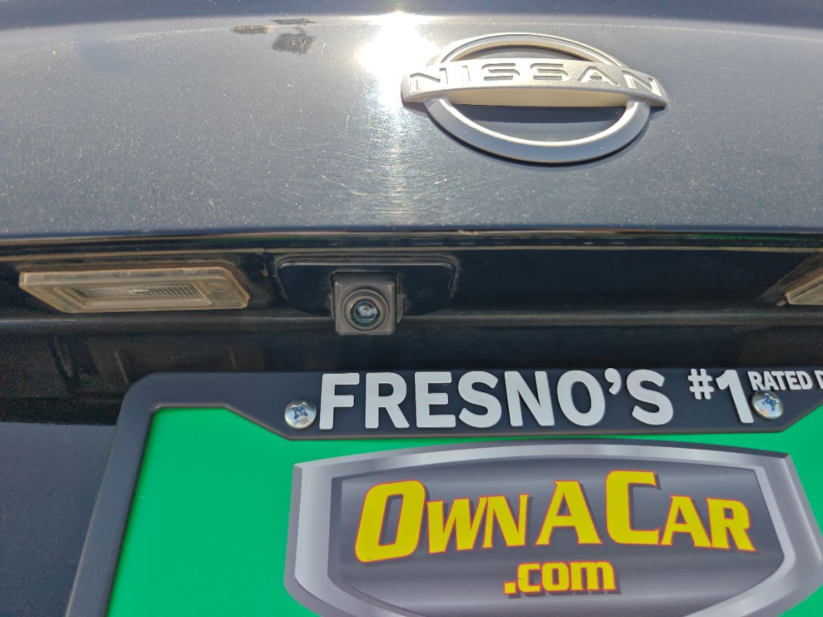 Nissan Versa photo 13