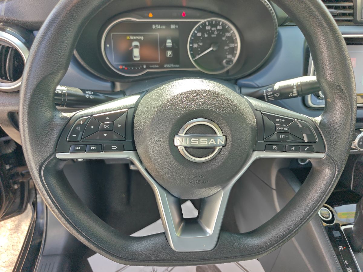 Nissan Versa photo 26