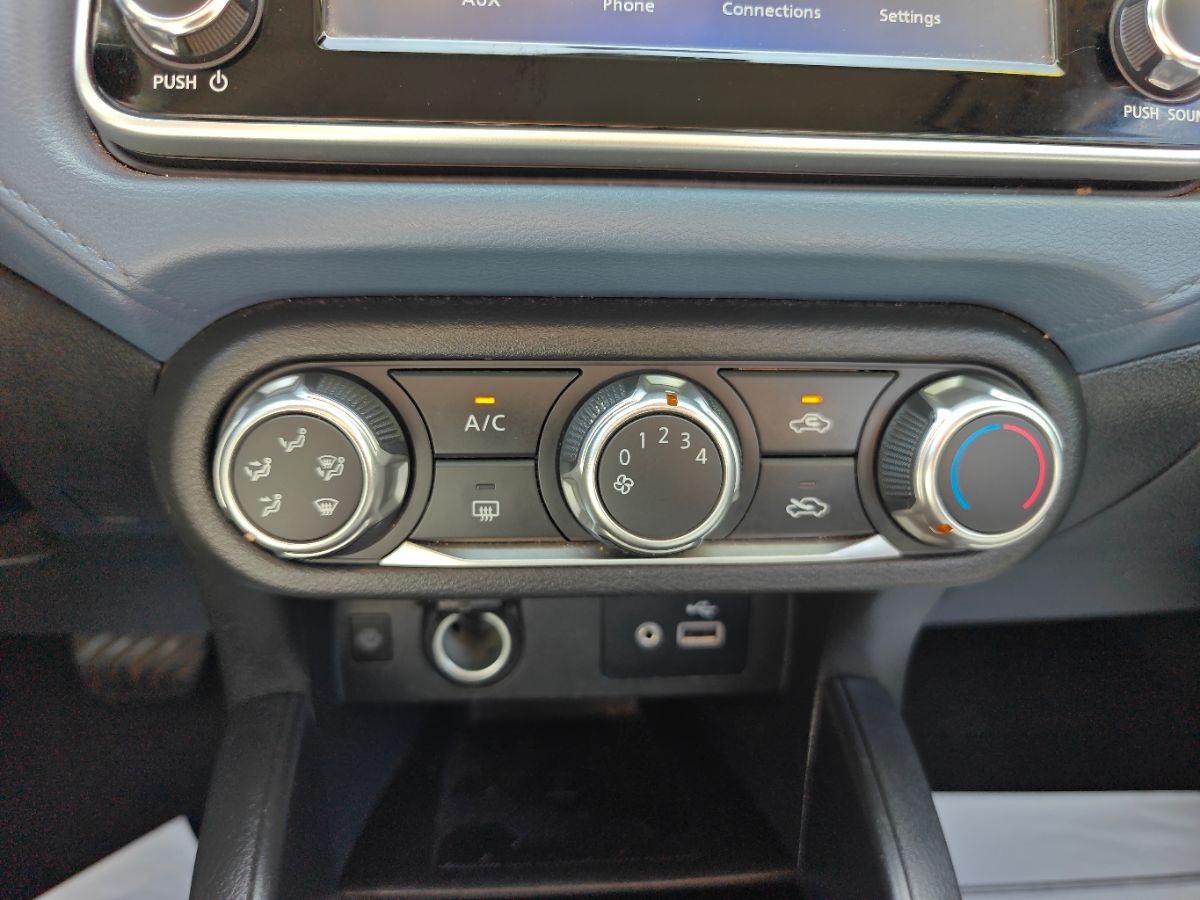 Nissan Versa photo 29