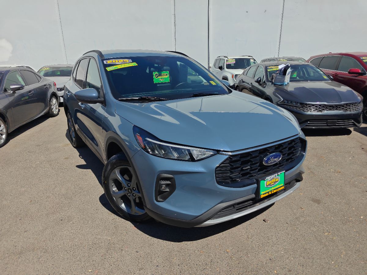 Ford Escape photo 3