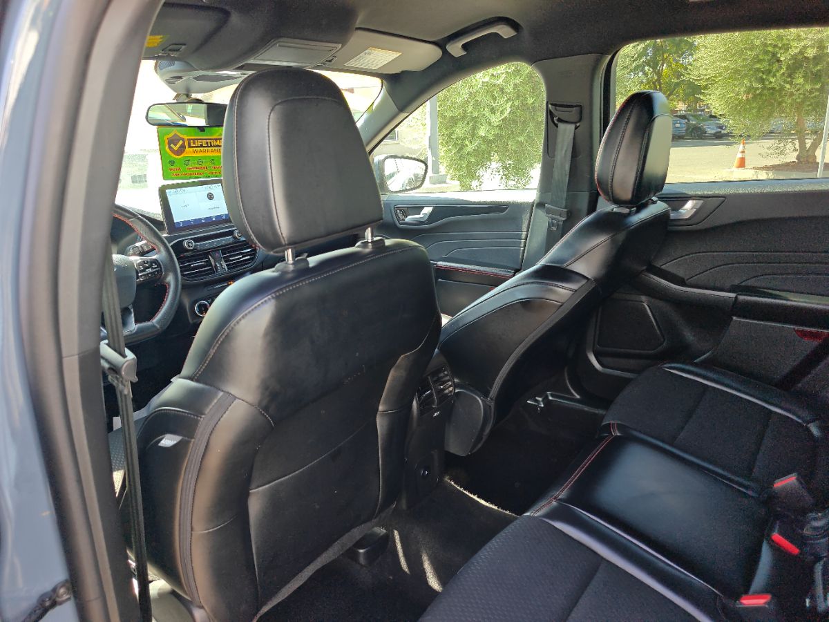 Ford Escape photo 19