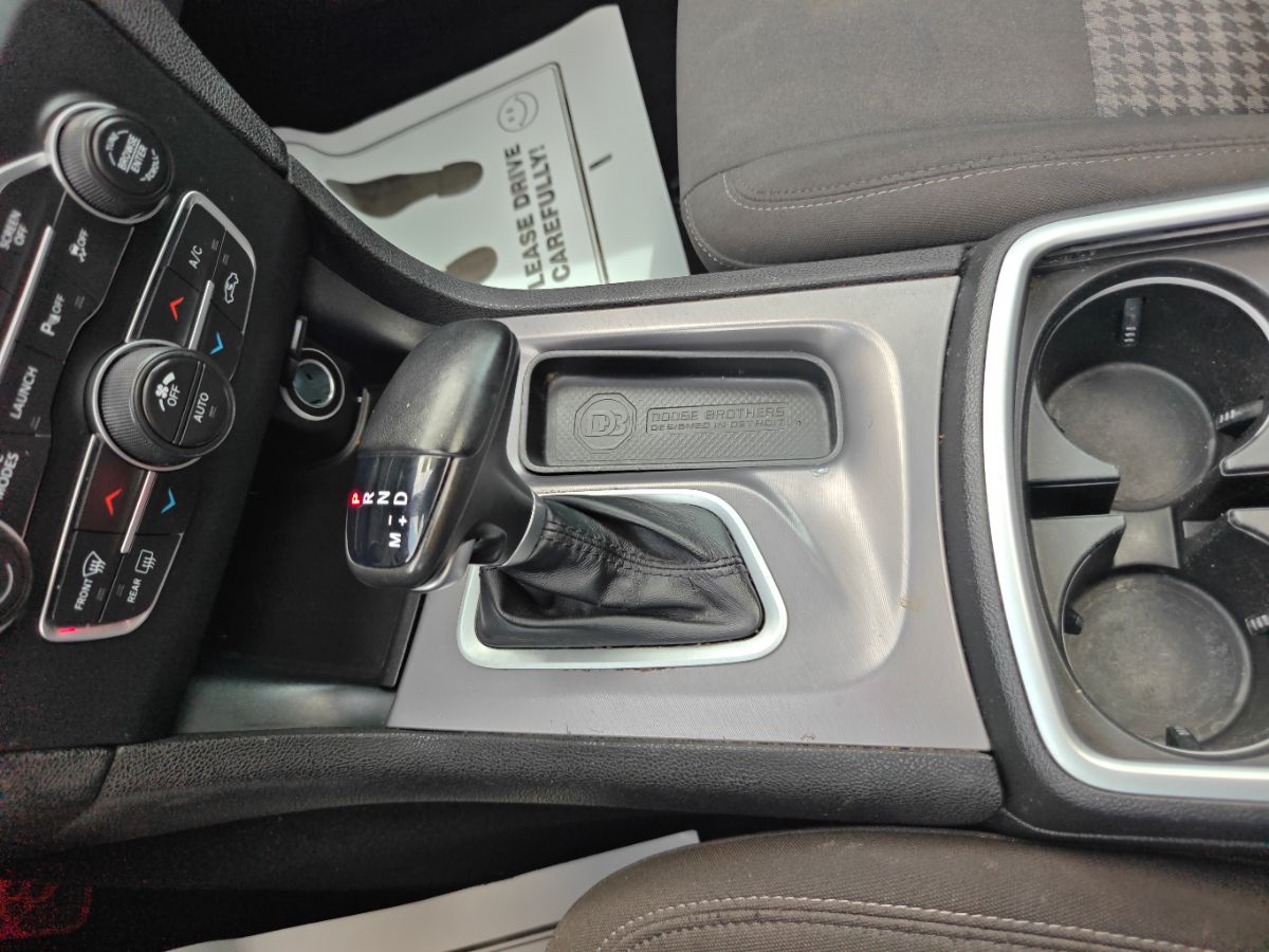 Dodge Charger photo 33