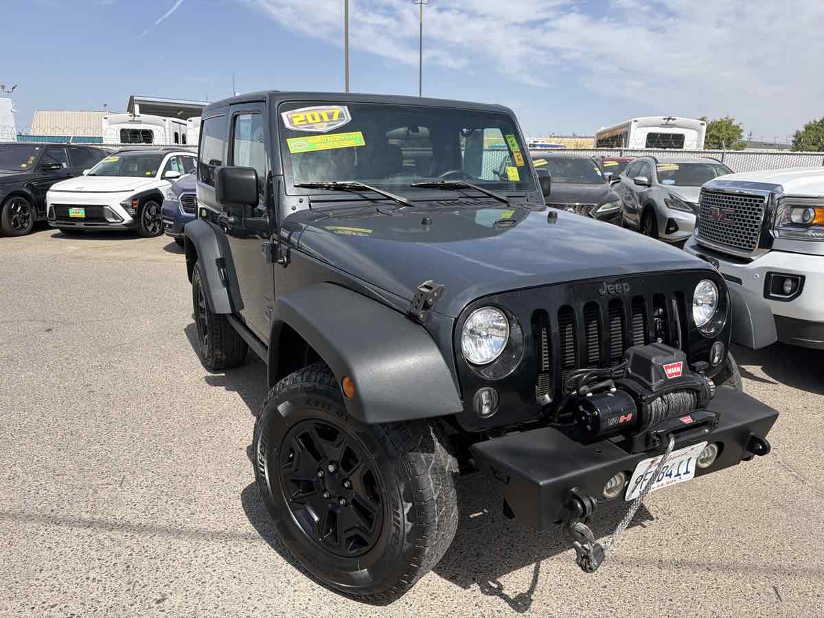 Jeep Wrangler photo 3