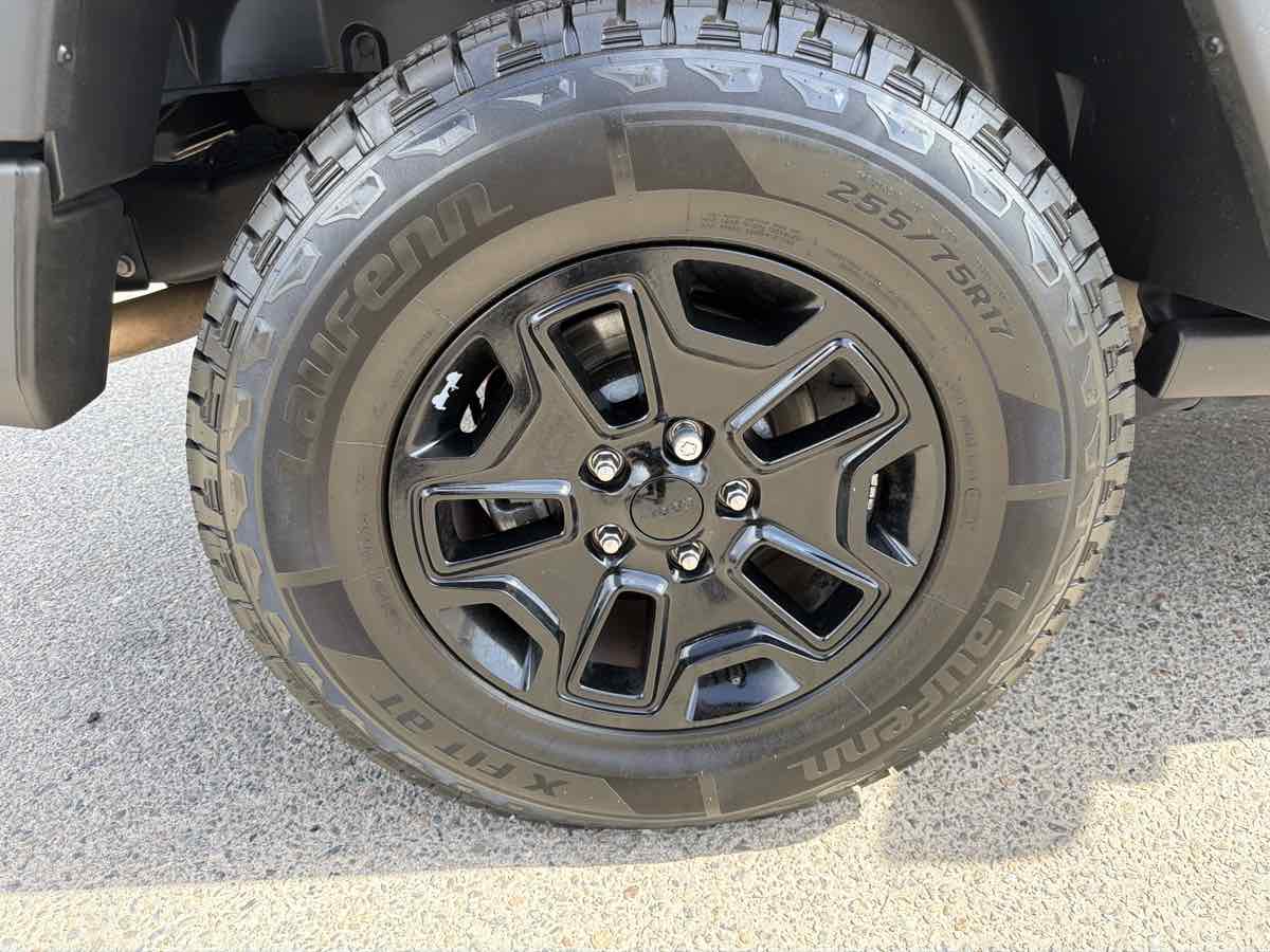 Jeep Wrangler photo 7
