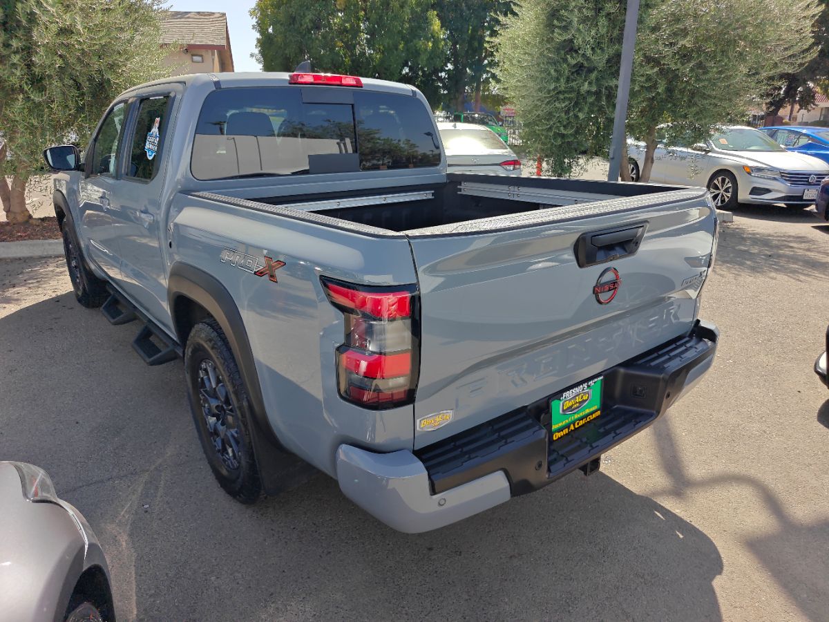 Nissan Frontier photo 12