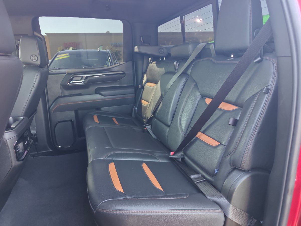 GMC Sierra photo 18