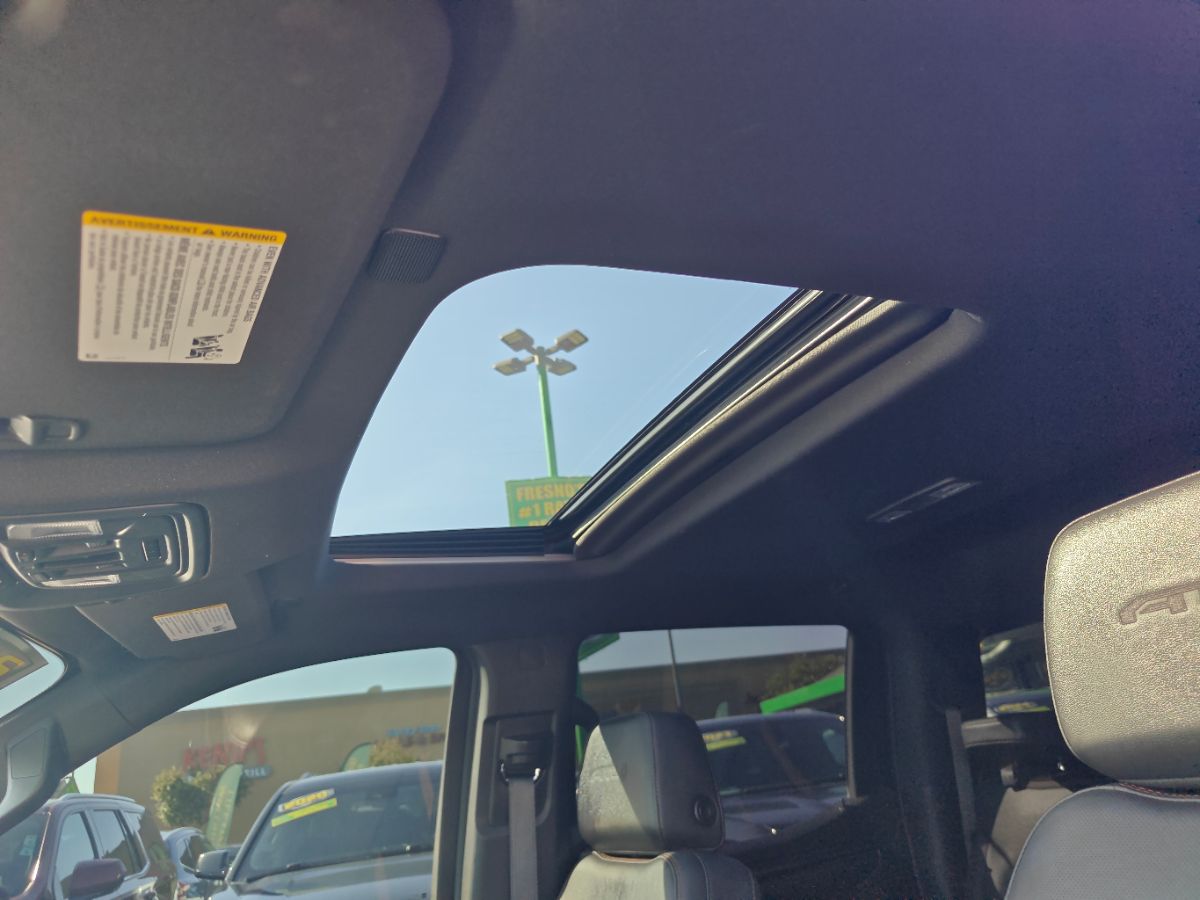 GMC Sierra photo 27