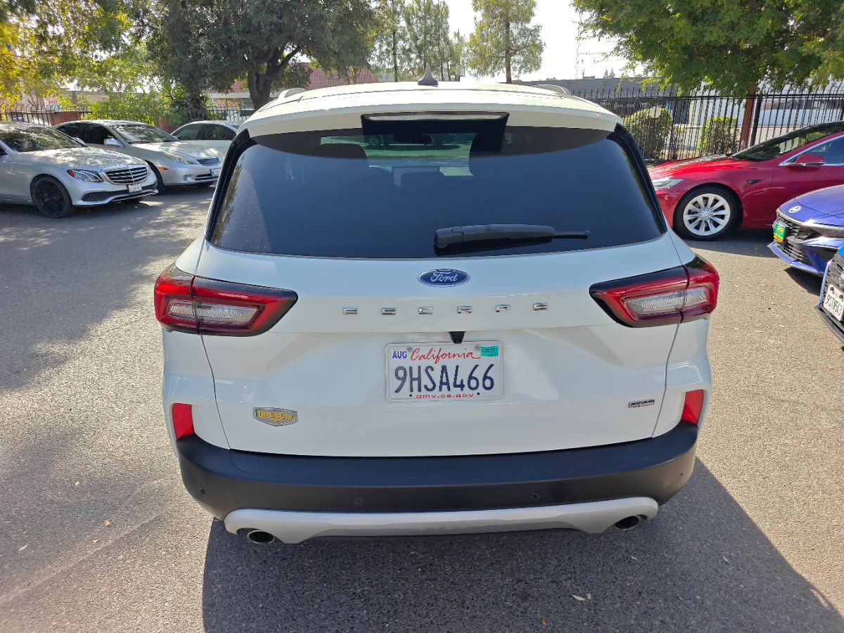 Ford Escape photo 11