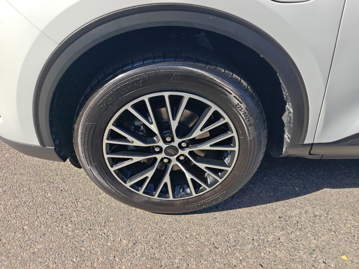 Ford Escape photo 17