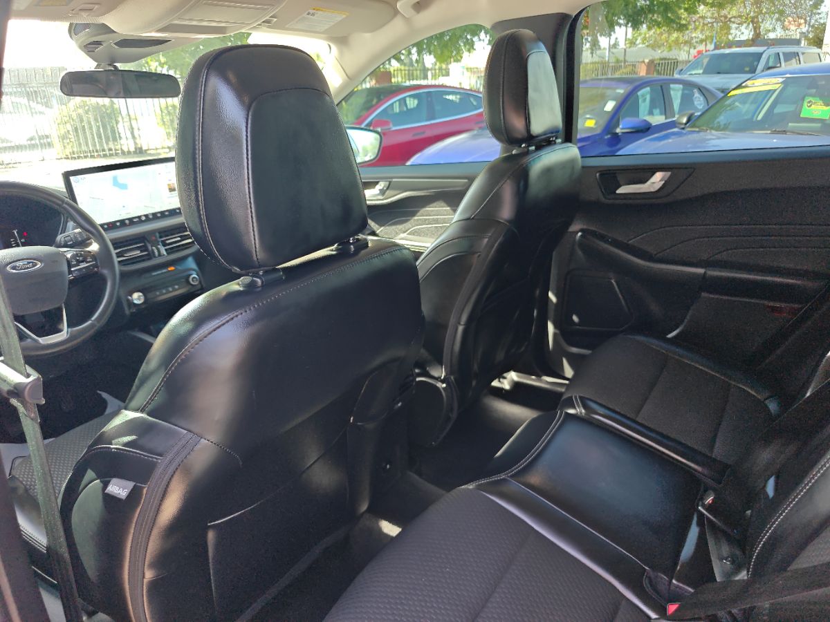Ford Escape photo 19