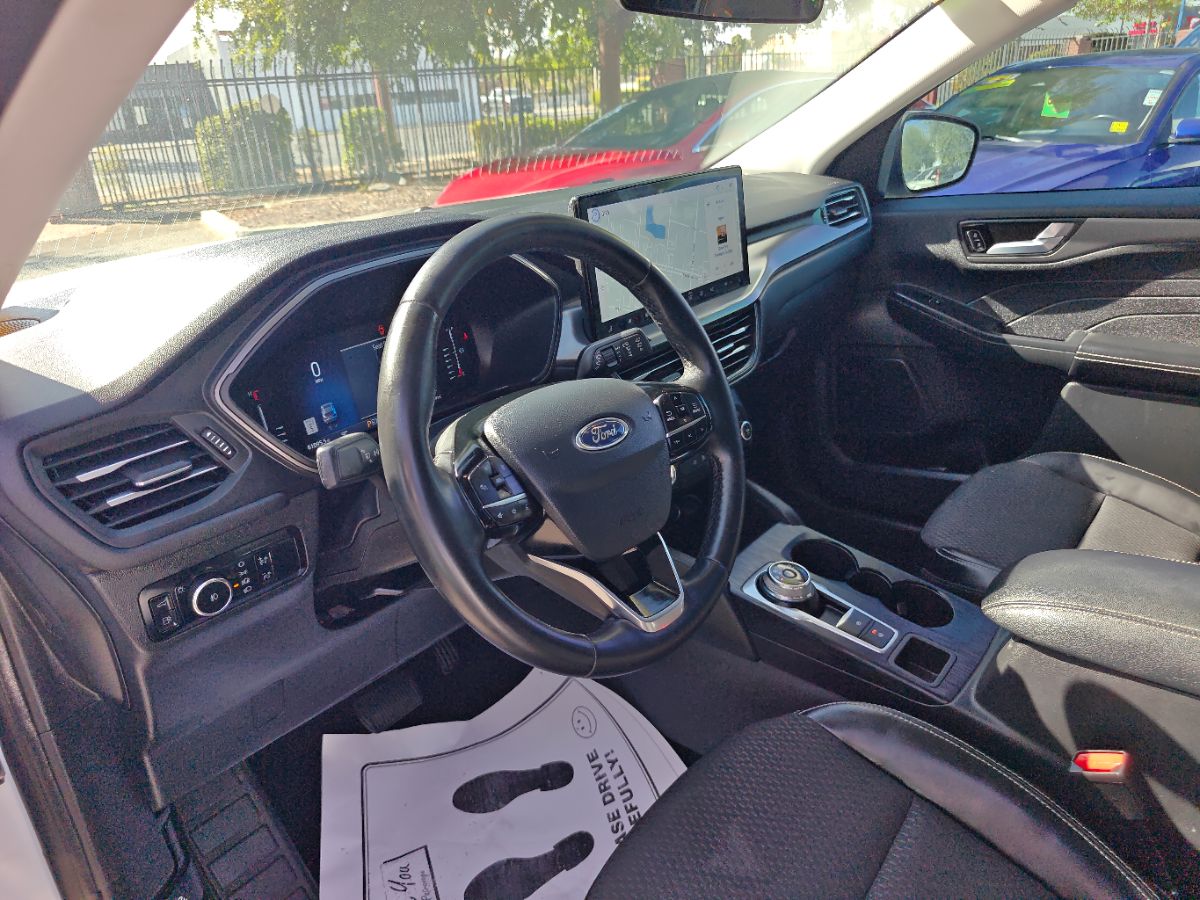 Ford Escape photo 24