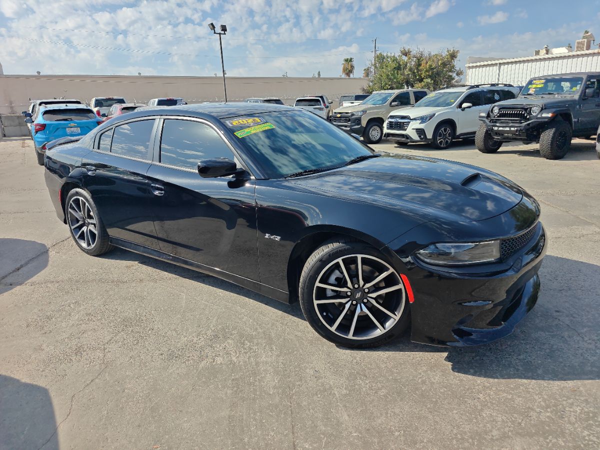 Dodge Charger photo 2