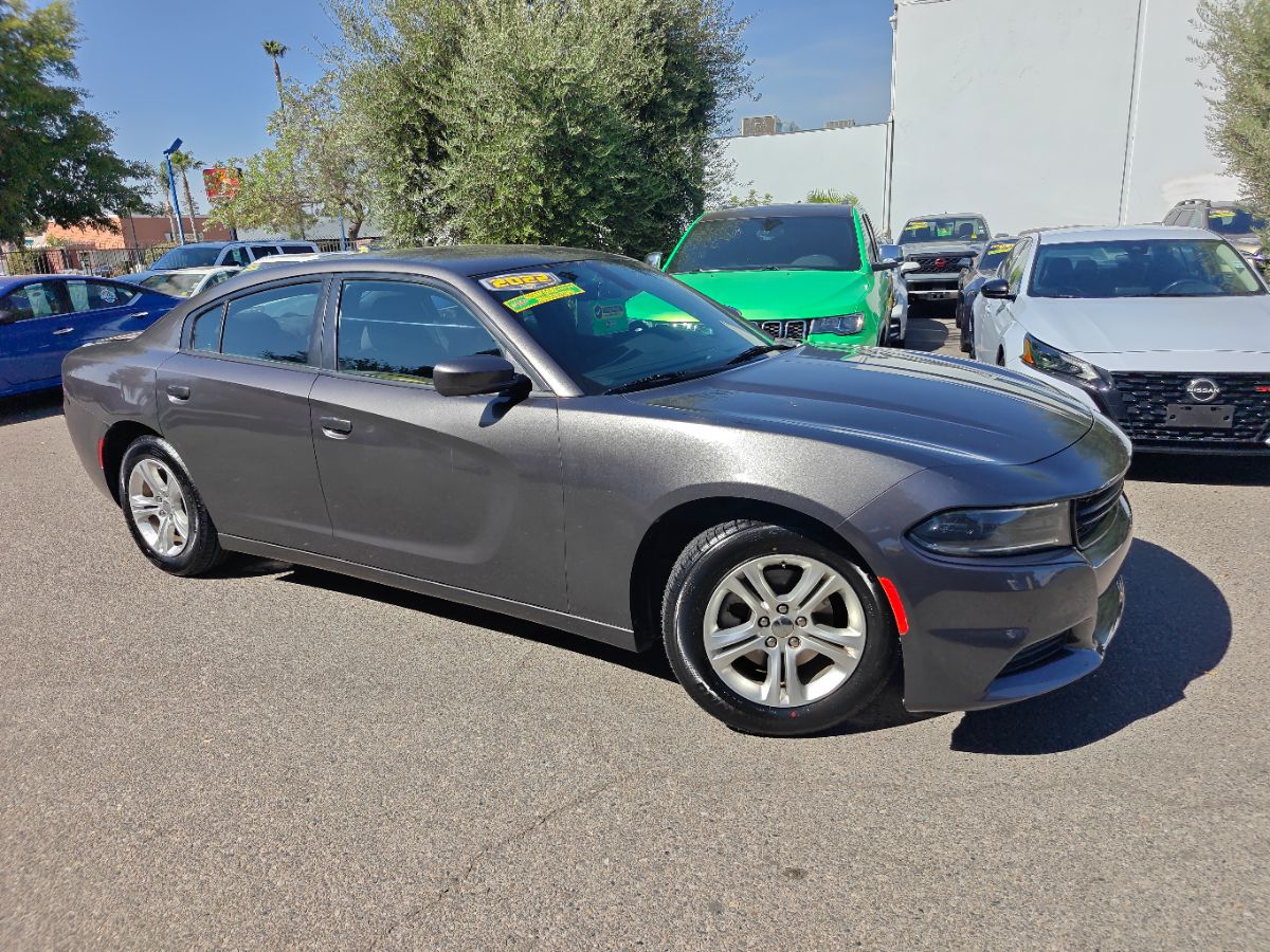 Dodge Charger photo 2