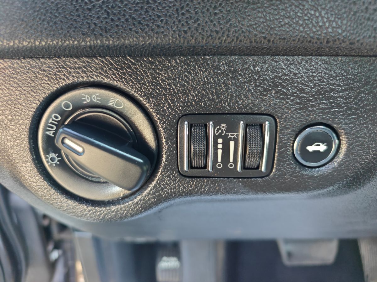 Dodge Charger photo 24