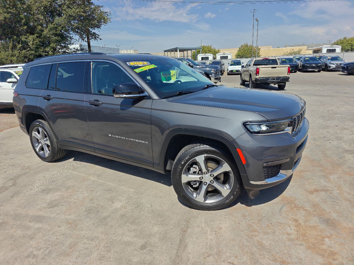 Jeep Grand Cherokee L photo 2