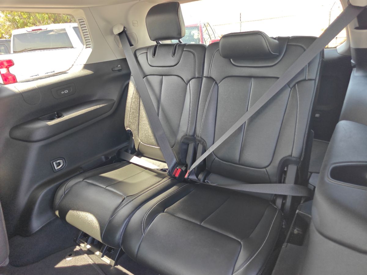 Jeep Grand Cherokee L photo 18