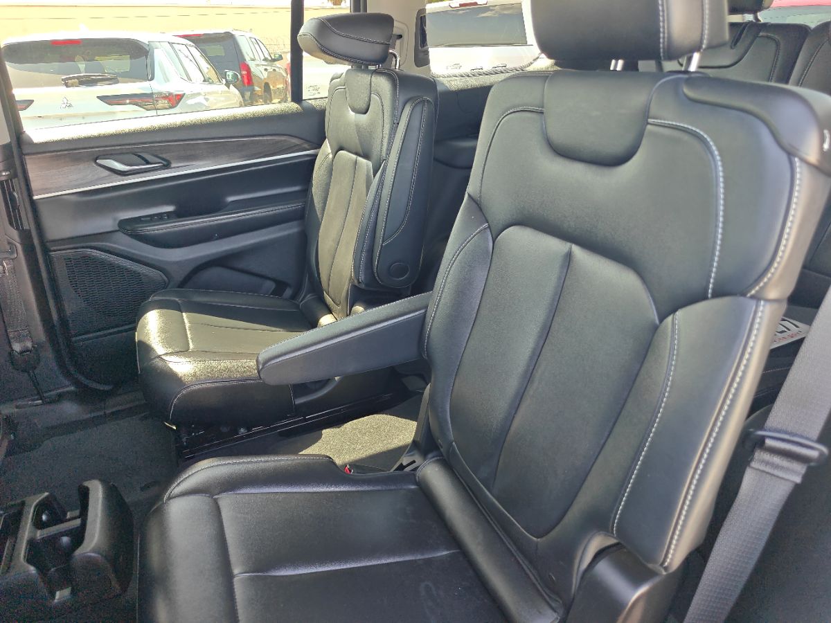 Jeep Grand Cherokee L photo 19