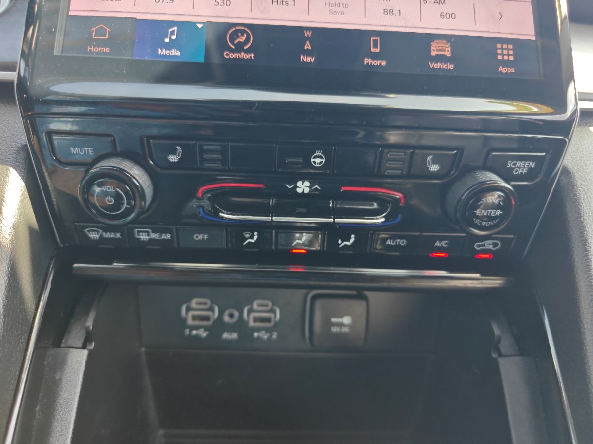 Jeep Grand Cherokee L photo 33