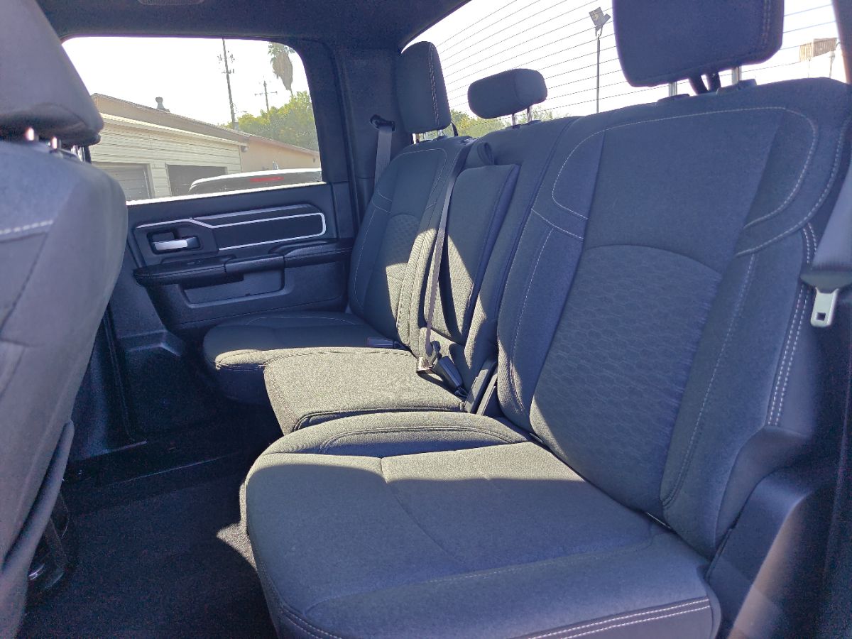Ram 2500 photo 17