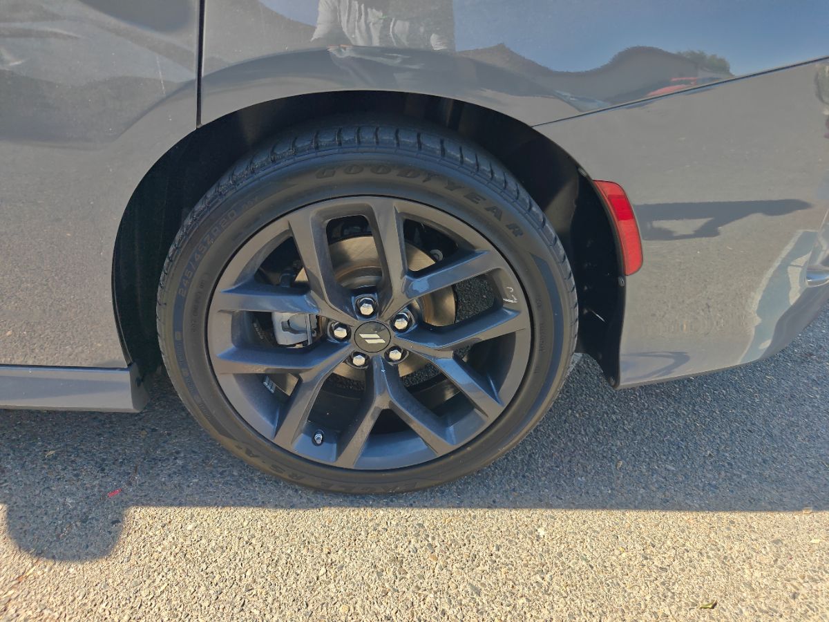 Dodge Charger photo 15