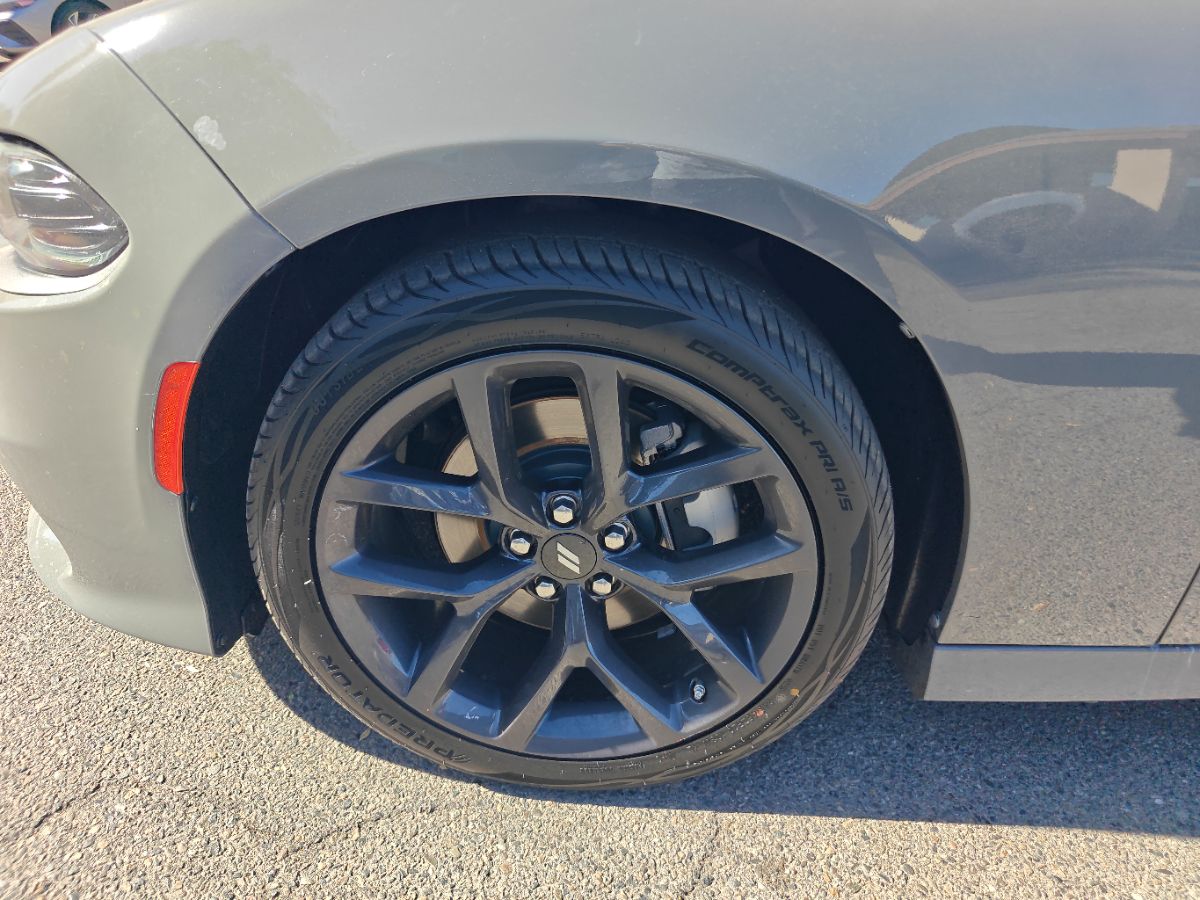 Dodge Charger photo 16