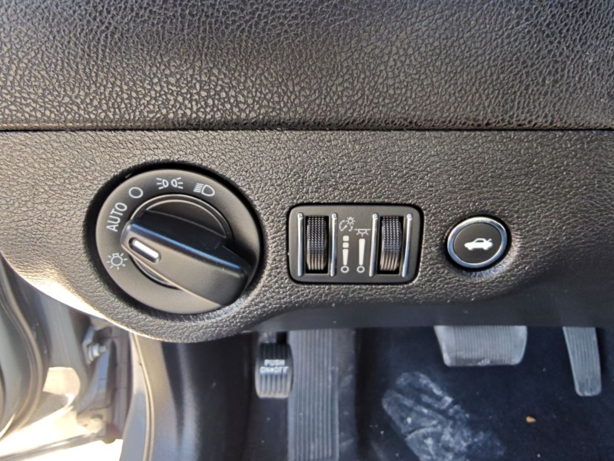 Dodge Charger photo 24