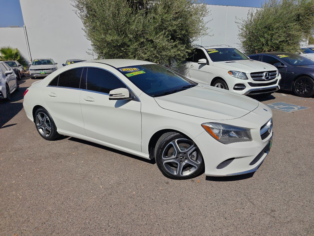 Mercedes-Benz CLA 250 photo 2