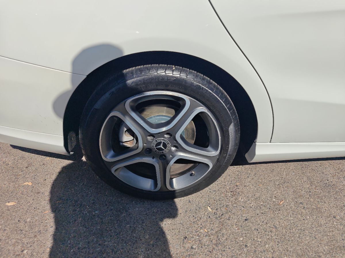 Mercedes-Benz CLA 250 photo 9
