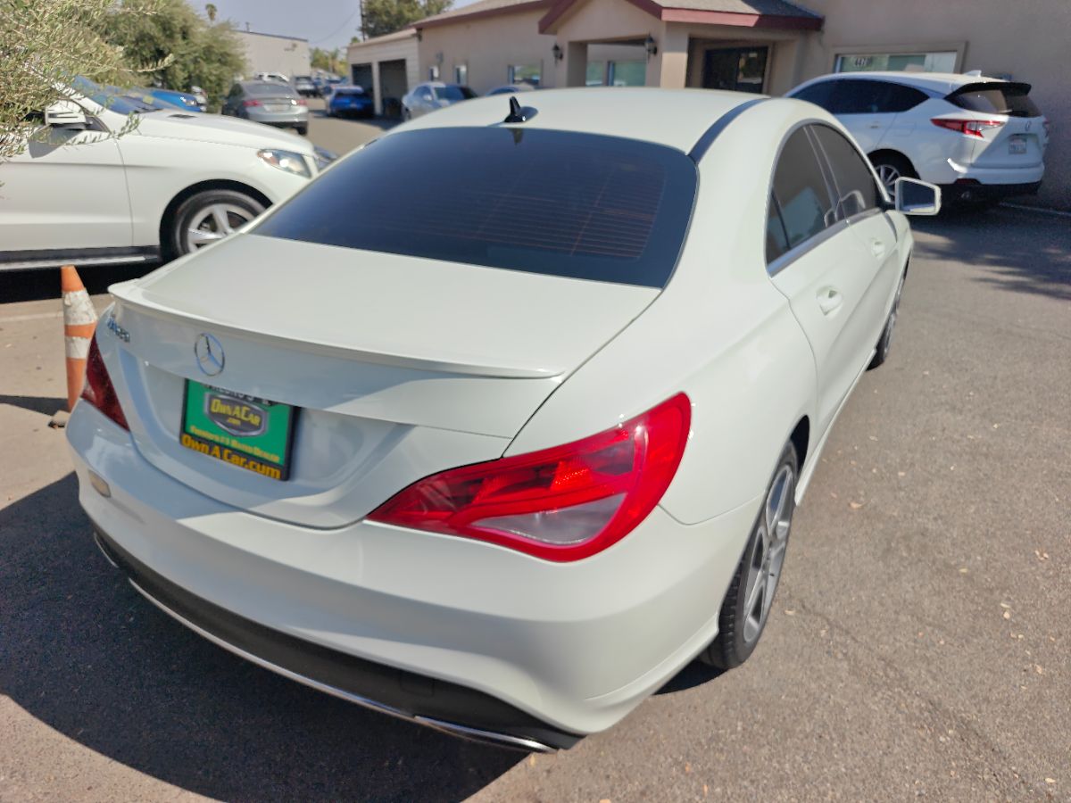 Mercedes-Benz CLA 250 photo 10
