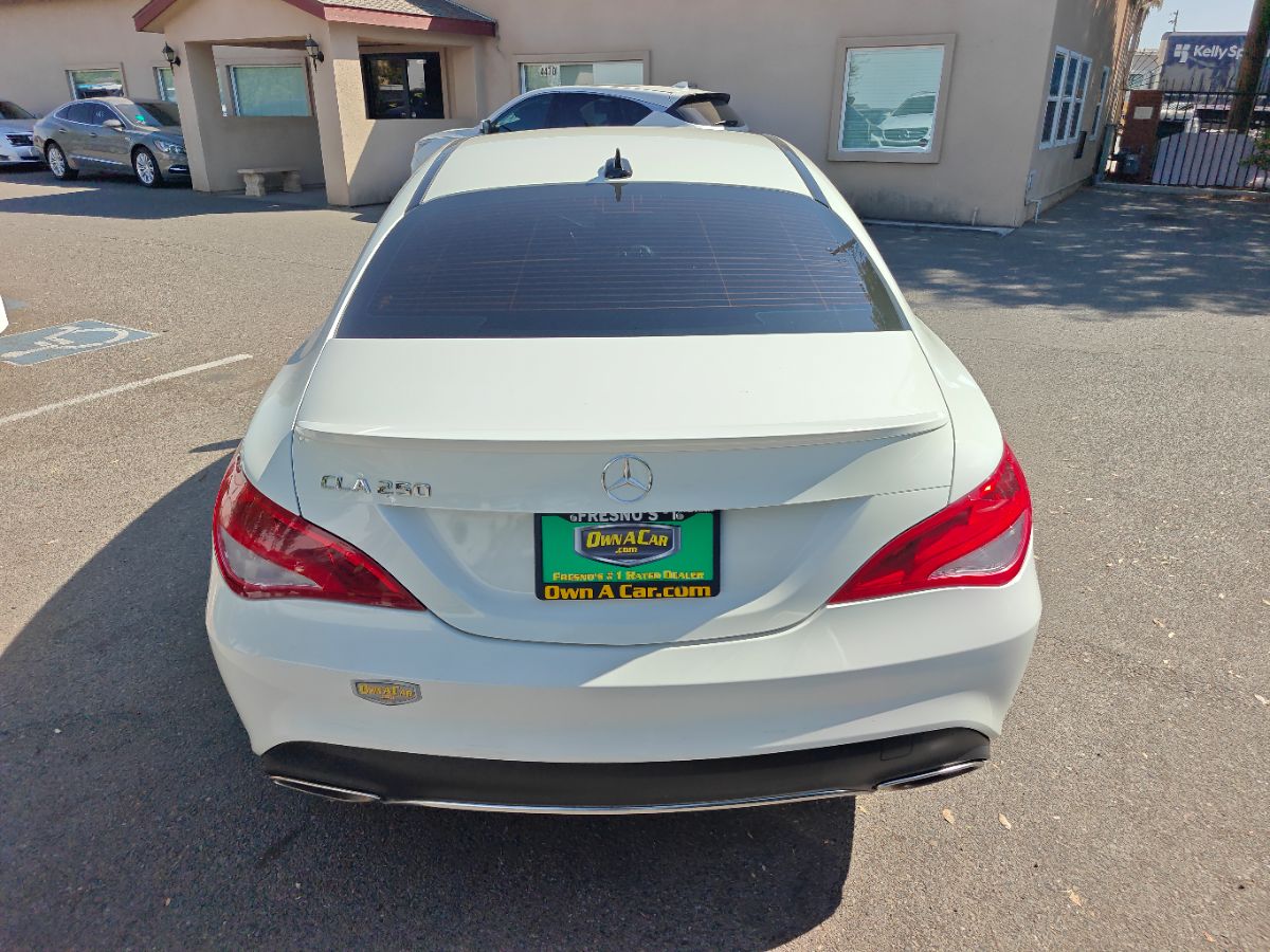 Mercedes-Benz CLA 250 photo 11