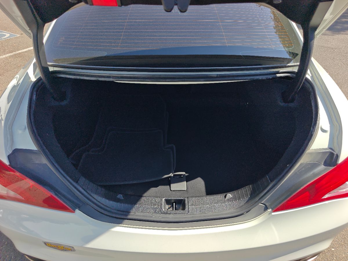 Mercedes-Benz CLA 250 photo 13