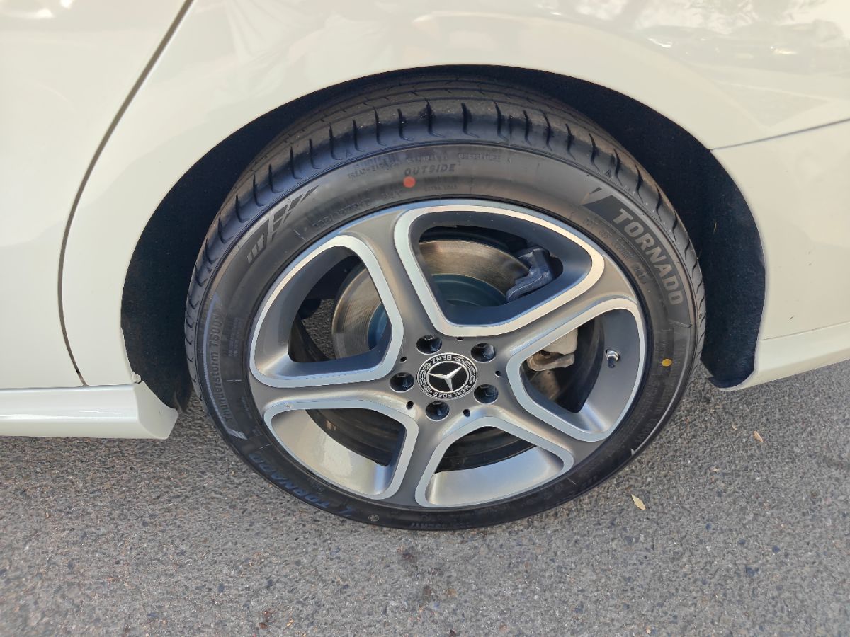 Mercedes-Benz CLA 250 photo 14