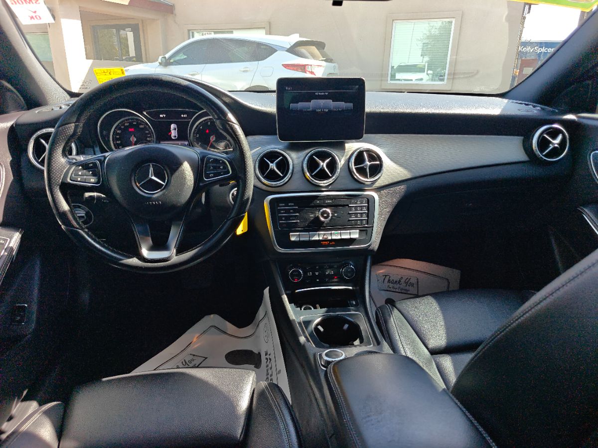 Mercedes-Benz CLA 250 photo 18