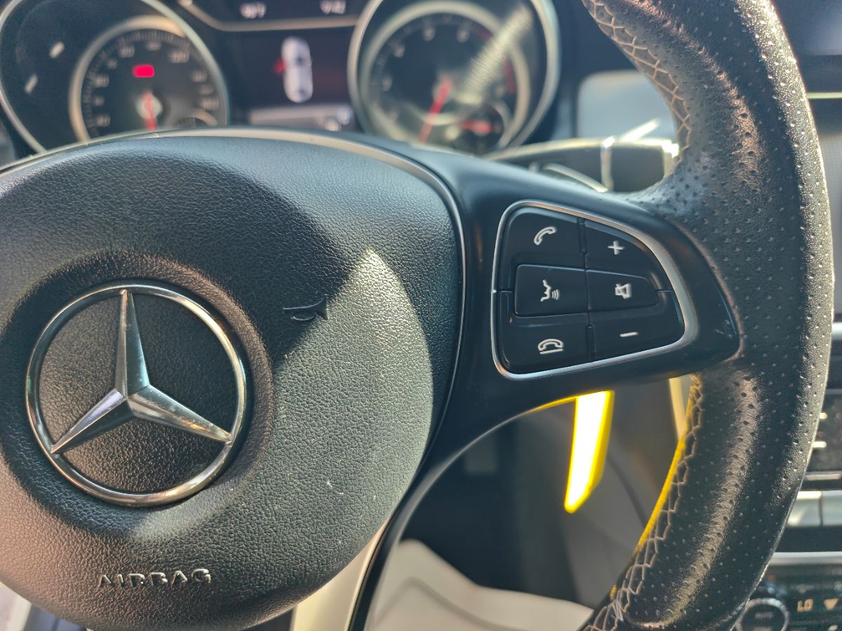 Mercedes-Benz CLA 250 photo 26