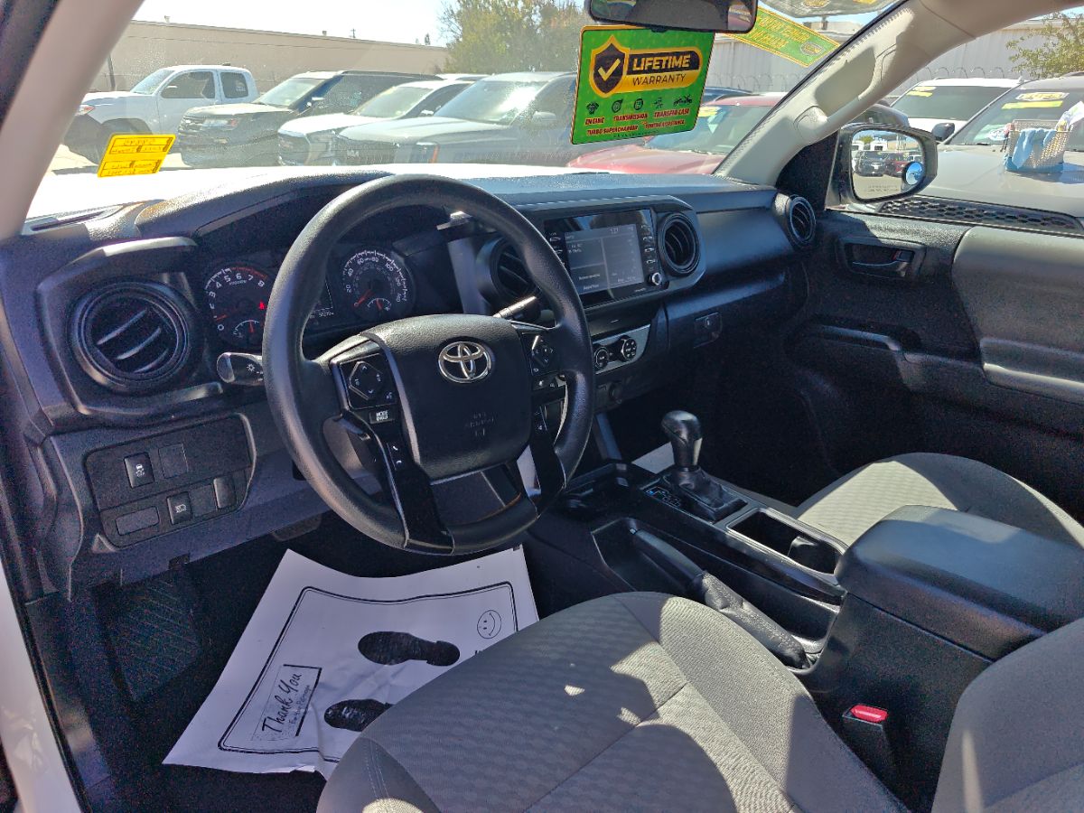 Toyota Tacoma photo 23