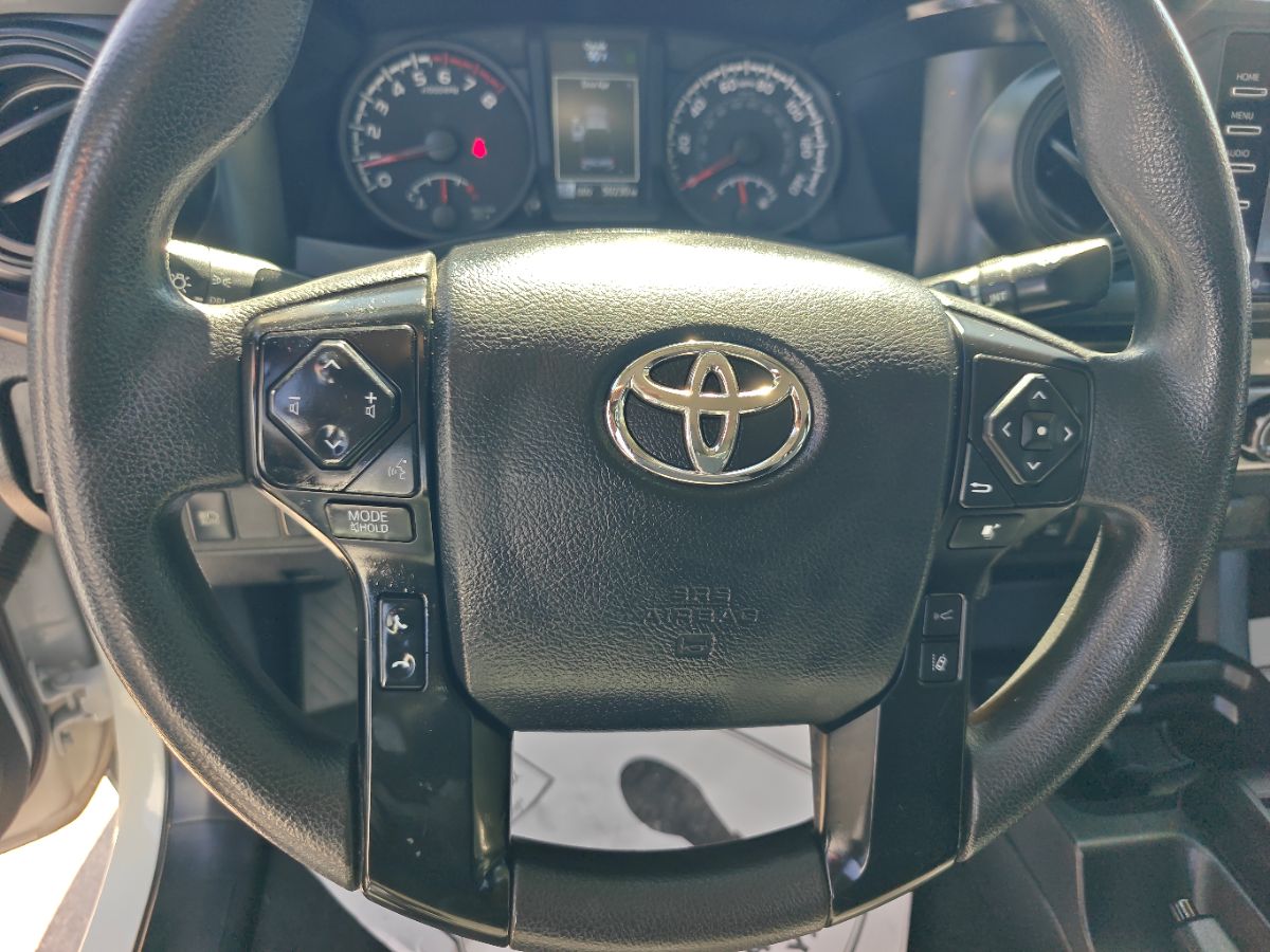 Toyota Tacoma photo 27