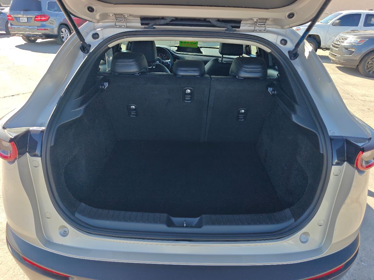 Mazda CX-30 photo 14