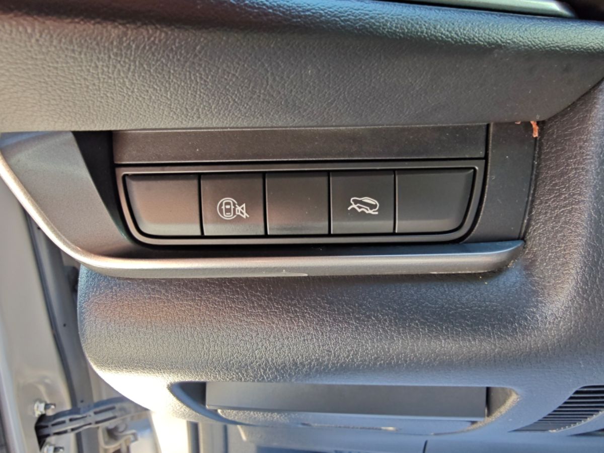 Mazda CX-30 photo 24