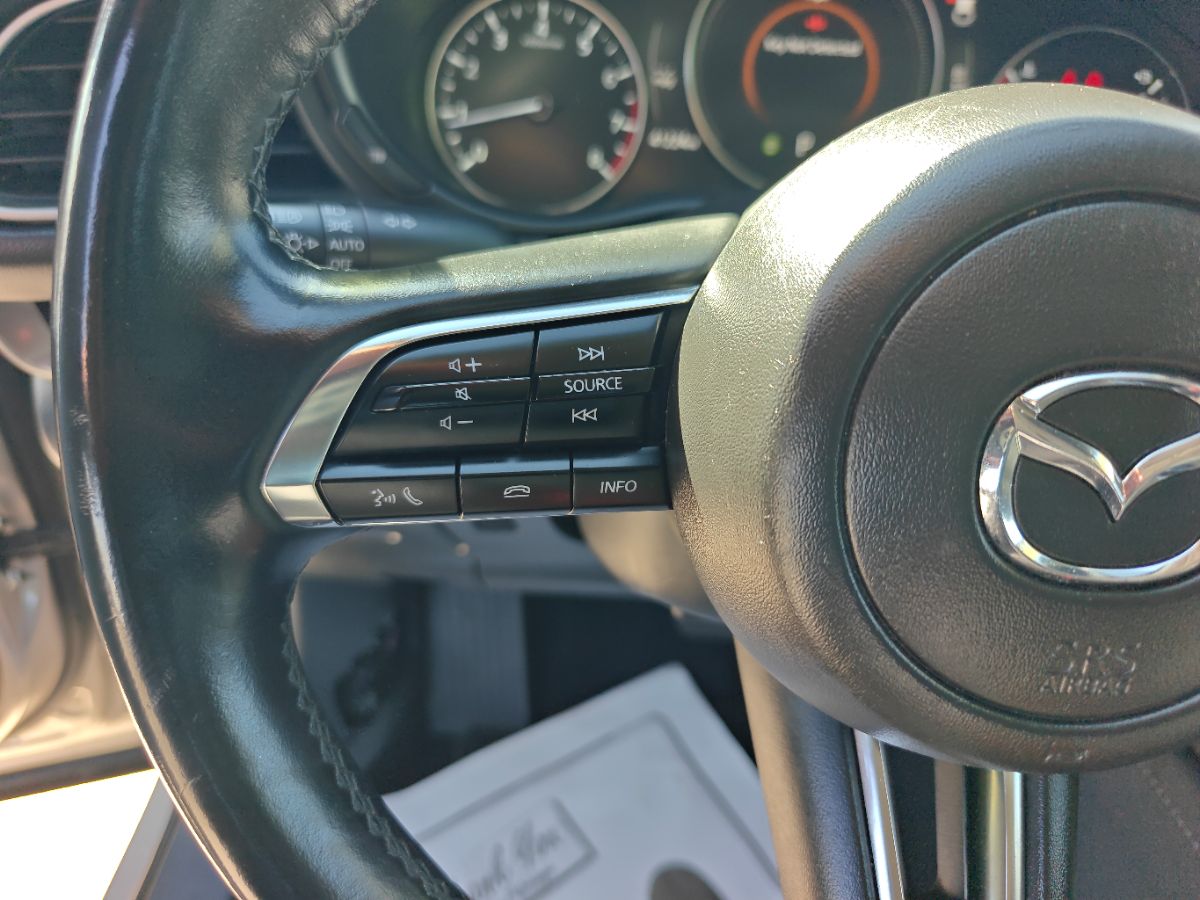 Mazda CX-30 photo 25
