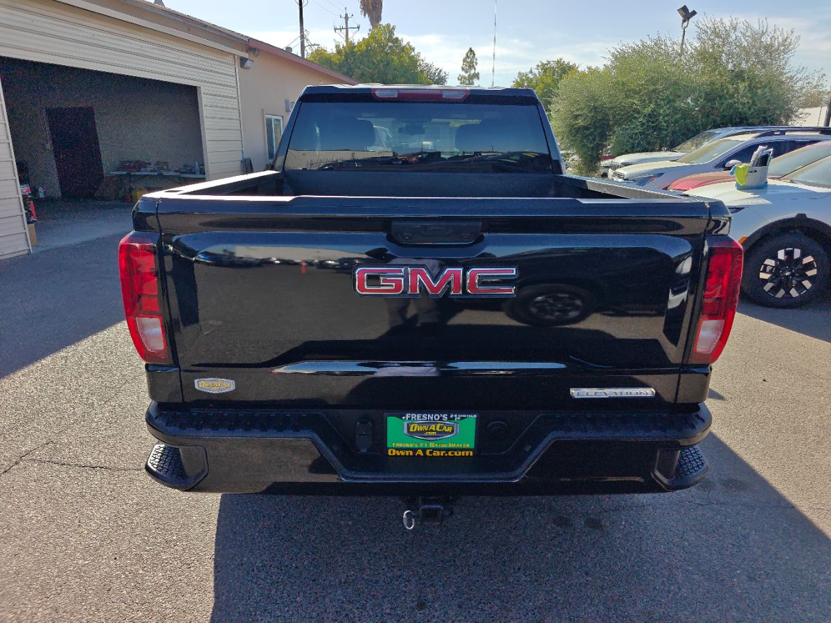 GMC Sierra photo 11