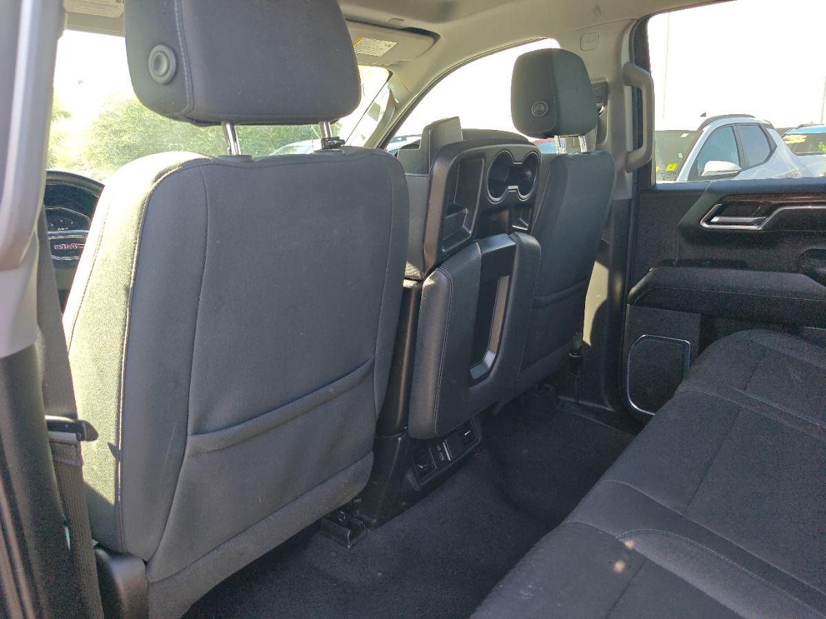 GMC Sierra photo 18