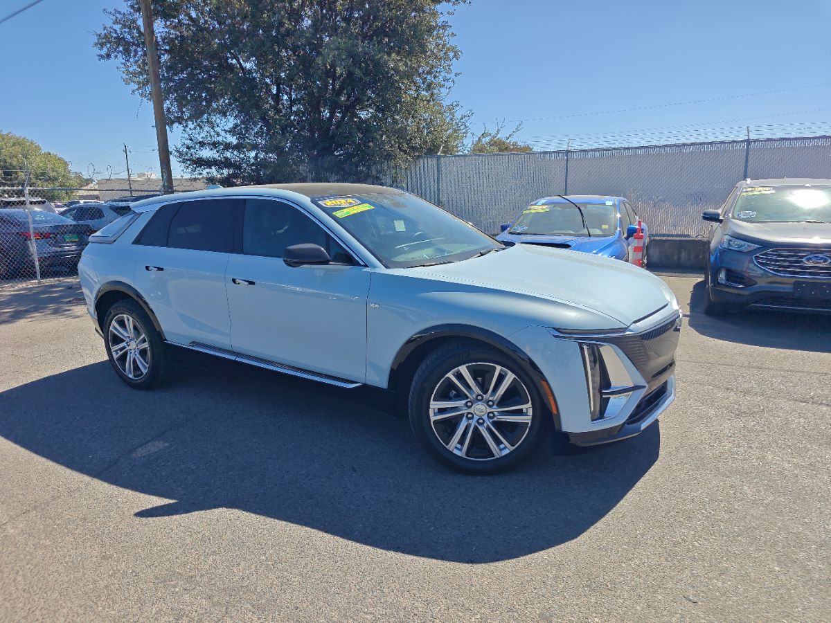 Cadillac Lyriq photo 2