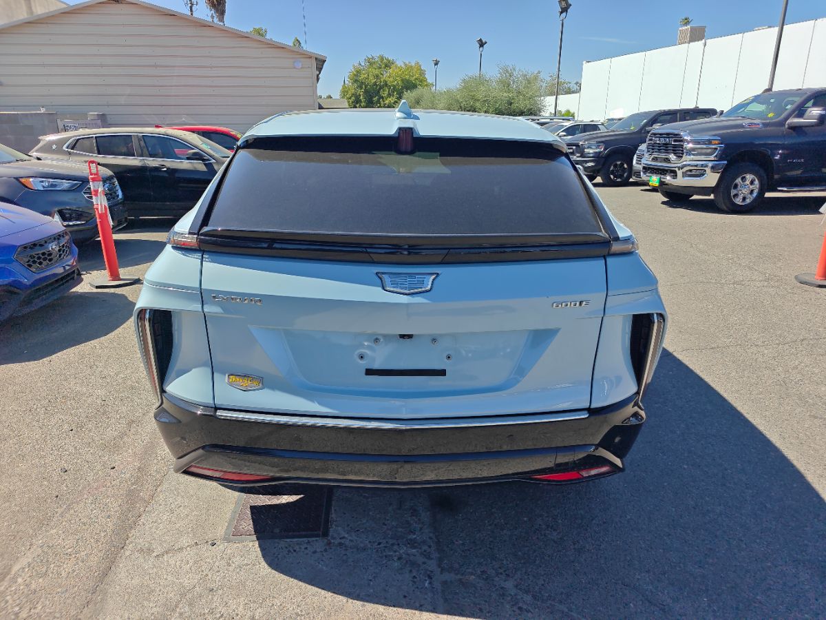 Cadillac Lyriq photo 11