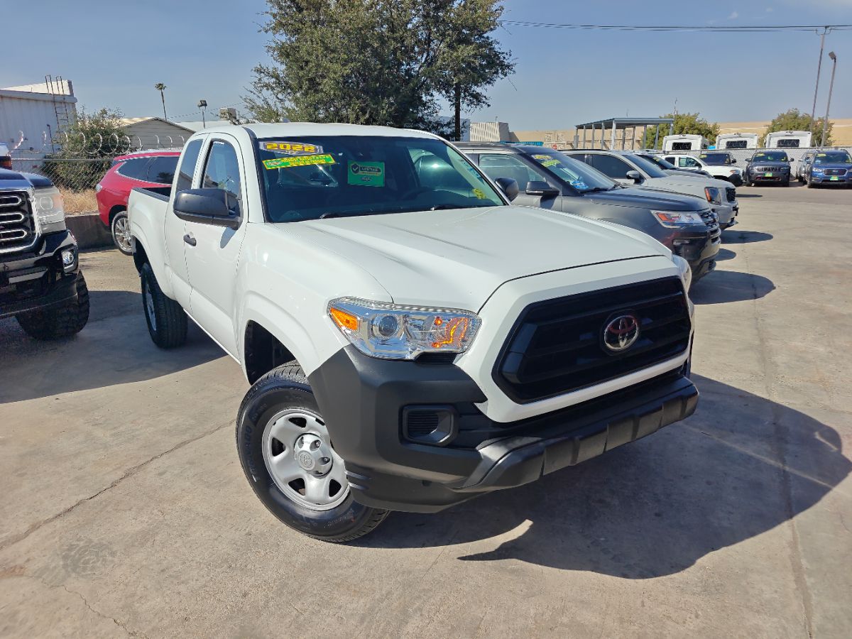 Toyota Tacoma photo 3