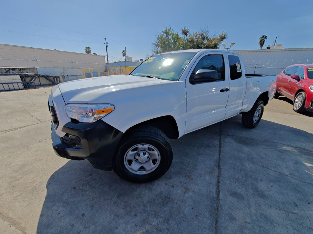 Toyota Tacoma photo 5