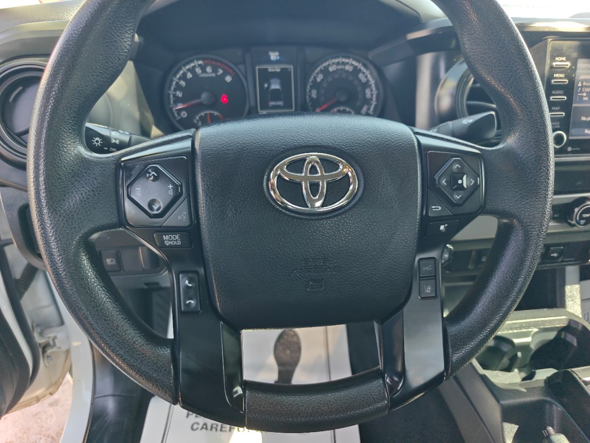 Toyota Tacoma photo 26